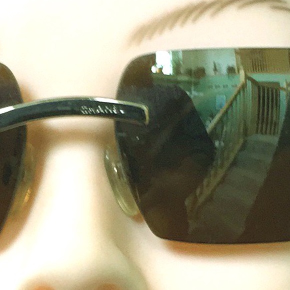 Chanel Brown Sunglasses w/ Case AUTHENTICATED main image 9